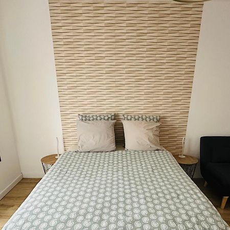 B&B Chez L'Habitant Chambre Privative Sur La Route Des Vins Tv Parking Box Velo Issenheim Zewnętrze zdjęcie